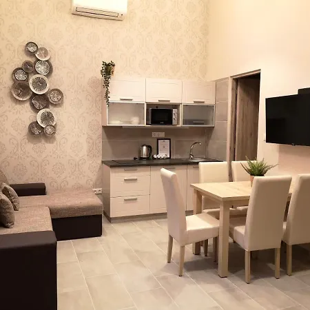 Apartment Fashion Street 17 *
